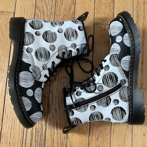 Youth 1460 Dr Martens - Black and white polka dots - Youth size 6